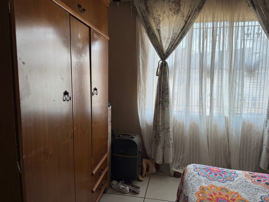 2 Bedroom Property for Sale in Mohadin North West